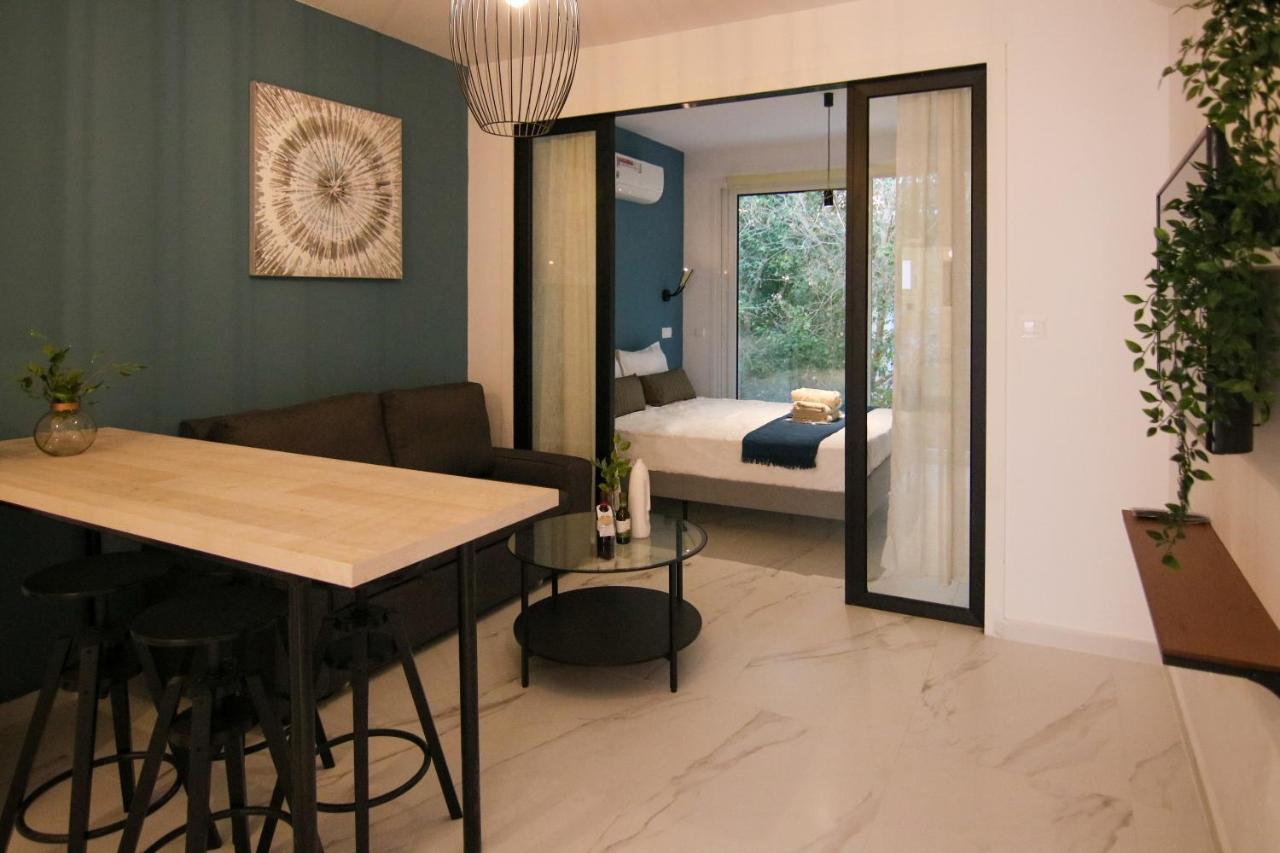 Phaedrus Living Seaside Romantic Flat Limnaria 123 Paphos Exterior photo